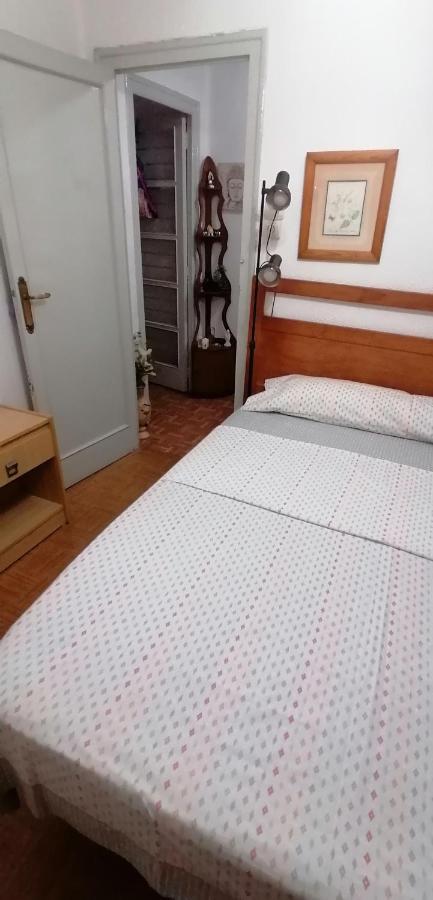 Mary'S Rooms Low Cost Valencia Exterior photo